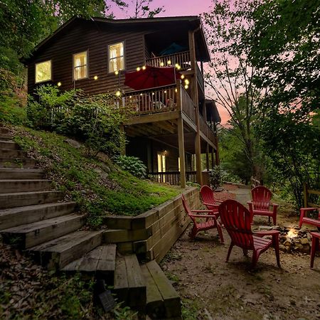 Amazing Creek View Cabin W/ Hot Tub, Firepit & Pool Table エリジェイ エクステリア 写真