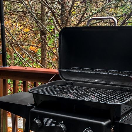 Amazing Creek View Cabin W/ Hot Tub, Firepit & Pool Table エリジェイ エクステリア 写真